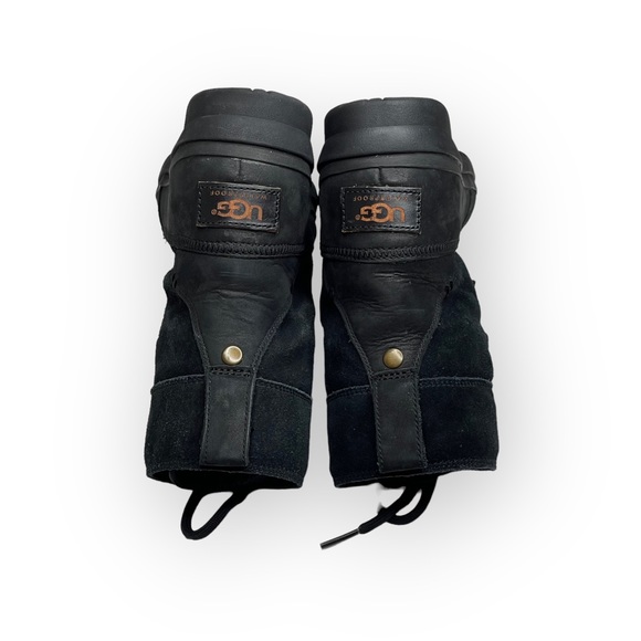 UGG Australia ✪ Azaria Waterproof Biker Boots ✪ Black Leather ✪ Size 8 8.5 39 ✪ - Picture 10 of 16